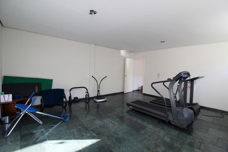 Apartamento à venda com 115m², 3 quartos e 2 vagas Apartamento à venda com 115m², 3 quartos e 2 vagasÁrea comum - Academia