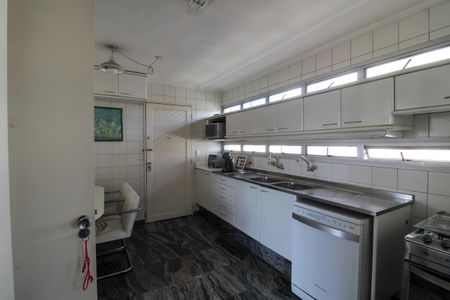 Apartamento à venda com 115m², 3 quartos e 2 vagas Apartamento à venda com 115m², 3 quartos e 2 vagasCozinha