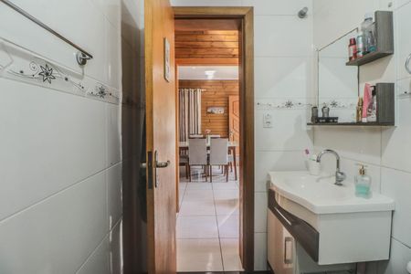 Casa à venda com 78m², 2 quartos e 2 vagas Casa à venda com 78m², 2 quartos e 2 vagasBanheiro