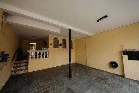 Casa à venda com 132m², 4 quartos e 2 vagas Casa à venda com 132m², 4 quartos e 2 vagasGaragem