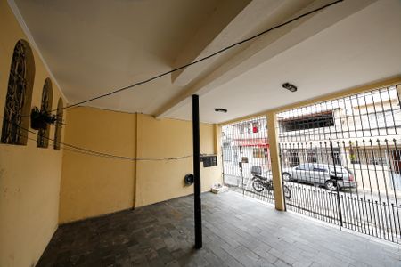 Casa à venda com 132m², 4 quartos e 2 vagas Casa à venda com 132m², 4 quartos e 2 vagasGaragem