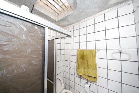 Casa à venda com 132m², 4 quartos e 2 vagas Casa à venda com 132m², 4 quartos e 2 vagasBanheiro Suíte