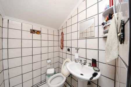 Casa à venda com 132m², 4 quartos e 2 vagas Casa à venda com 132m², 4 quartos e 2 vagasLavabo