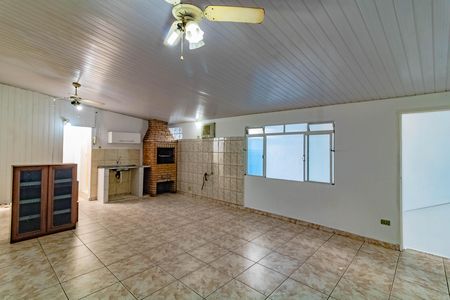 Casa à venda com 158m², 2 quartos e 2 vagas Casa à venda com 158m², 2 quartos e 2 vagasCozinha