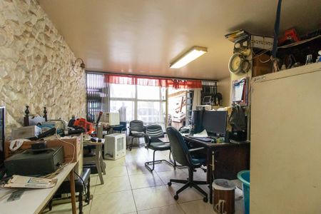 Casa para alugar com 350m², 3 quartos e 9 vagas Casa para alugar com 350m², 3 quartos e 9 vagasEscritório 2