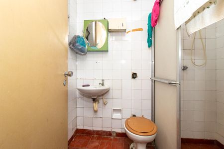 Casa para alugar com 350m², 3 quartos e 9 vagas Casa para alugar com 350m², 3 quartos e 9 vagasBanheiro de Serviço