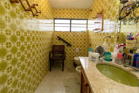 Casa para alugar com 350m², 3 quartos e 9 vagas Casa para alugar com 350m², 3 quartos e 9 vagasBanheiro da Suíte