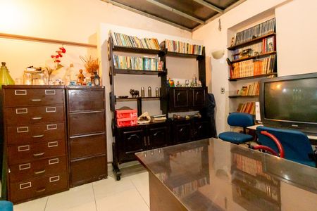 Casa para alugar com 350m², 3 quartos e 9 vagas Casa para alugar com 350m², 3 quartos e 9 vagasEscritório 1