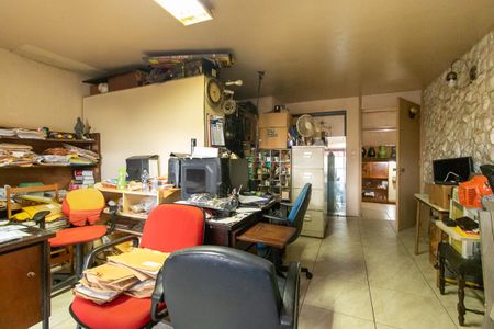 Casa para alugar com 350m², 3 quartos e 9 vagas Casa para alugar com 350m², 3 quartos e 9 vagasEscritório 2