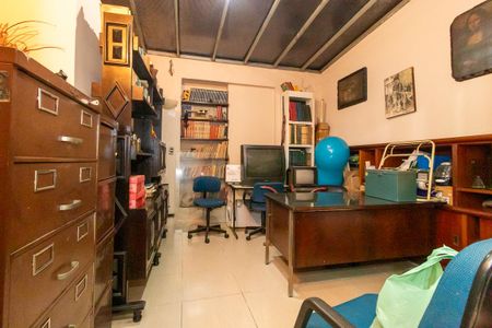 Casa para alugar com 350m², 3 quartos e 9 vagas Casa para alugar com 350m², 3 quartos e 9 vagasEscritório 1