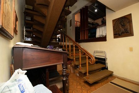 Casa para alugar com 350m², 3 quartos e 9 vagas Casa para alugar com 350m², 3 quartos e 9 vagasHall