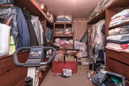 Casa para alugar com 350m², 3 quartos e 9 vagas Casa para alugar com 350m², 3 quartos e 9 vagasQuarto 2