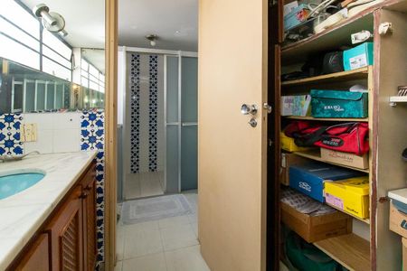 Casa para alugar com 350m², 3 quartos e 9 vagas Casa para alugar com 350m², 3 quartos e 9 vagasBanheiro Social 2