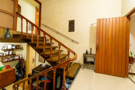 Casa para alugar com 350m², 3 quartos e 9 vagas Casa para alugar com 350m², 3 quartos e 9 vagasEscritório 1