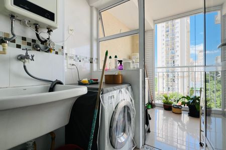 Apartamento à venda com 70m², 3 quartos e 1 vaga Apartamento à venda com 70m², 3 quartos e 1 vagaCozinha e Área de Serviço