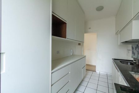 Apartamento para alugar com 70m², 3 quartos e 1 vaga Apartamento para alugar com 70m², 3 quartos e 1 vagaCozinha e Área de Serviço