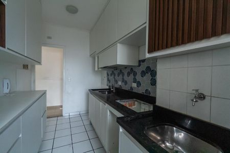 Apartamento para alugar com 70m², 3 quartos e 1 vaga Apartamento para alugar com 70m², 3 quartos e 1 vagaCozinha e Área de Serviço