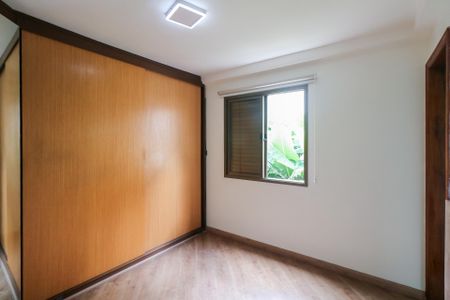 Apartamento para alugar com 90m², 3 quartos e 2 vagas Apartamento para alugar com 90m², 3 quartos e 2 vagasSuíte