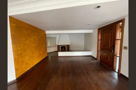 Casa de condomínio para alugar com 390m², 5 quartos e 4 vagas Casa de condomínio para alugar com 390m², 5 quartos e 4 vagasSala