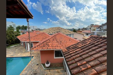 Casa de condomínio para alugar com 390m², 5 quartos e 4 vagas Casa de condomínio para alugar com 390m², 5 quartos e 4 vagasÁrea Externa