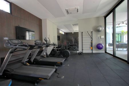 Apartamento à venda com 81m², 2 quartos e 2 vagas Apartamento à venda com 81m², 2 quartos e 2 vagasÁrea comum - Academia