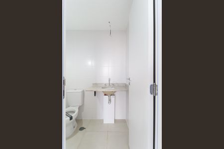 Apartamento à venda com 79m², 2 quartos e 1 vaga Apartamento à venda com 79m², 2 quartos e 1 vagaBanheiro da suíte 2