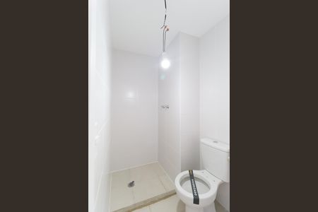 Apartamento à venda com 79m², 2 quartos e 1 vaga Apartamento à venda com 79m², 2 quartos e 1 vagaBanheiro da suíte 2