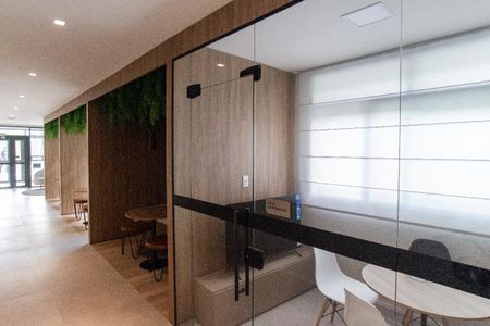 Apartamento à venda com 79m², 2 quartos e 1 vaga Apartamento à venda com 79m², 2 quartos e 1 vagaHall de entrada com coworking