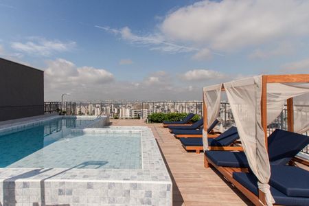 Apartamento à venda com 79m², 2 quartos e 1 vaga Apartamento à venda com 79m², 2 quartos e 1 vagaÁrea comum - Piscina