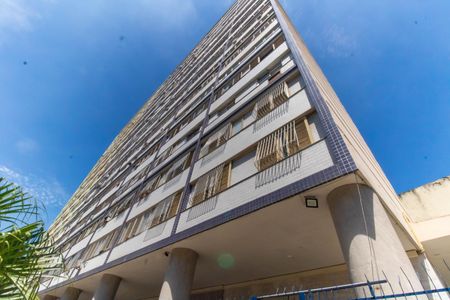 Apartamento à venda com 120m², 3 quartos e sem vaga Apartamento à venda com 120m², 3 quartos e sem vagaFachada