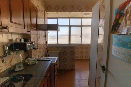 Apartamento à venda com 120m², 3 quartos e sem vaga Apartamento à venda com 120m², 3 quartos e sem vagaCozinha e Área de Serviço