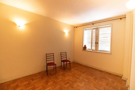 Apartamento à venda com 120m², 3 quartos e sem vaga Apartamento à venda com 120m², 3 quartos e sem vagaSala