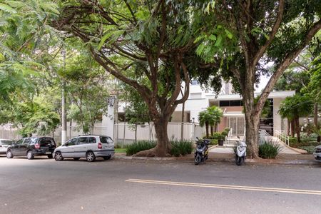 Apartamento à venda com 258m², 4 quartos e 4 vagas Apartamento à venda com 258m², 4 quartos e 4 vagasFachada