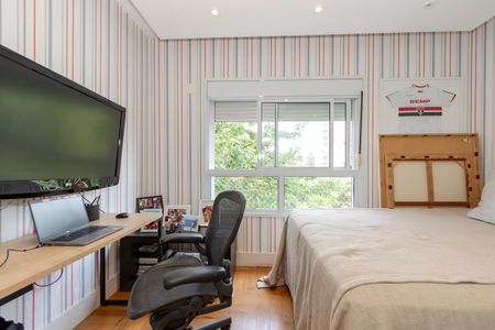 Apartamento à venda com 258m², 4 quartos e 4 vagas Apartamento à venda com 258m², 4 quartos e 4 vagasSuíte 4