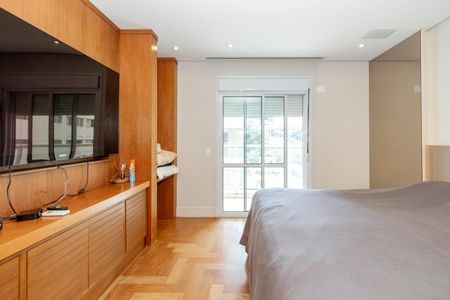 Apartamento à venda com 258m², 4 quartos e 4 vagas Apartamento à venda com 258m², 4 quartos e 4 vagasSuíte 1