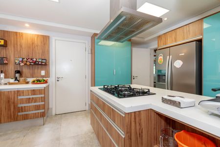 Apartamento à venda com 258m², 4 quartos e 4 vagas Apartamento à venda com 258m², 4 quartos e 4 vagasCozinha