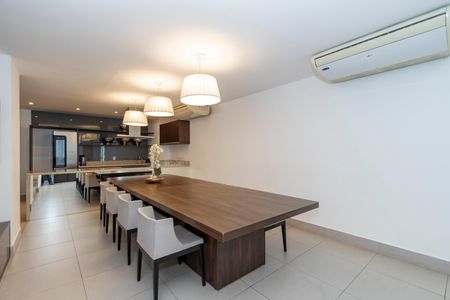 Apartamento à venda com 258m², 4 quartos e 4 vagas Apartamento à venda com 258m², 4 quartos e 4 vagasEspaço Gourmet