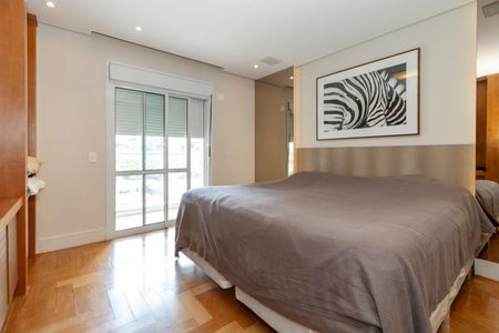 Apartamento à venda com 258m², 4 quartos e 4 vagas Apartamento à venda com 258m², 4 quartos e 4 vagasSuíte 1