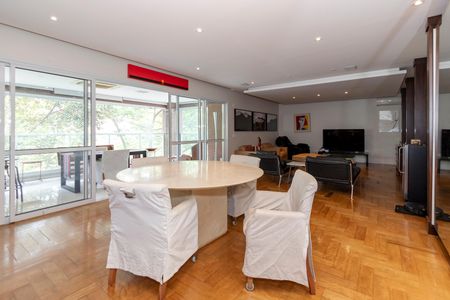 Apartamento à venda com 258m², 4 quartos e 4 vagas Apartamento à venda com 258m², 4 quartos e 4 vagasSala