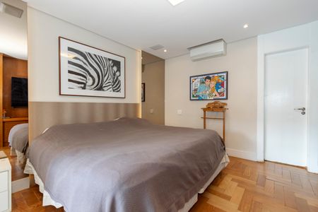 Apartamento à venda com 258m², 4 quartos e 4 vagas Apartamento à venda com 258m², 4 quartos e 4 vagasSuíte 1