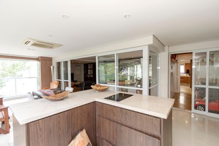 Apartamento à venda com 258m², 4 quartos e 4 vagas Apartamento à venda com 258m², 4 quartos e 4 vagasVaranda da Sala