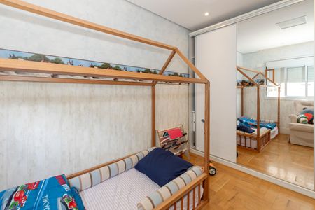 Apartamento à venda com 258m², 4 quartos e 4 vagas Apartamento à venda com 258m², 4 quartos e 4 vagasSuíte 3