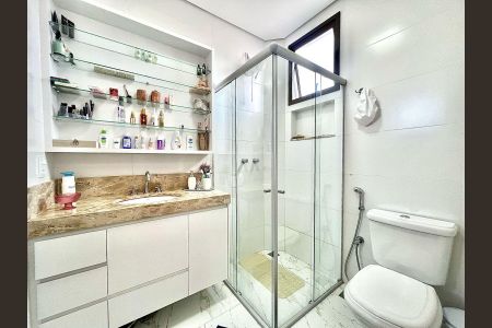 Apartamento à venda com 200m², 3 quartos e 2 vagas Apartamento à venda com 200m², 3 quartos e 2 vagasQuarto - Suíte