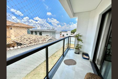 Apartamento à venda com 200m², 3 quartos e 2 vagas Apartamento à venda com 200m², 3 quartos e 2 vagasVaranda da Sala