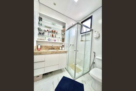 Apartamento à venda com 200m², 3 quartos e 2 vagas Apartamento à venda com 200m², 3 quartos e 2 vagasQuarto - Suíte