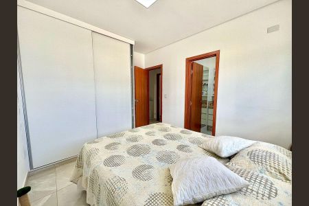 Apartamento à venda com 200m², 3 quartos e 2 vagas Apartamento à venda com 200m², 3 quartos e 2 vagasQuarto - Suíte