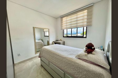 Apartamento à venda com 200m², 3 quartos e 2 vagas Apartamento à venda com 200m², 3 quartos e 2 vagasQuarto 2