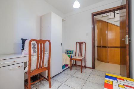 Casa à venda com 244m², 3 quartos e 5 vagas Casa à venda com 244m², 3 quartos e 5 vagasDespensa