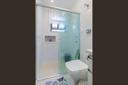 Casa à venda com 244m², 3 quartos e 5 vagas Casa à venda com 244m², 3 quartos e 5 vagasBanheiro 2