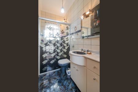 Casa à venda com 244m², 3 quartos e 5 vagas Casa à venda com 244m², 3 quartos e 5 vagasBanheiro